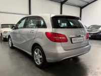 Gebraucht Mercedes B200 156 PS (114 kW) 2013 Silber Kleinwagen