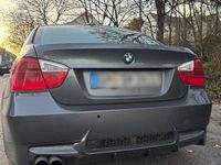 Gebraucht BMW 325 218 PS (160 kW) 2005 Grau Limousine