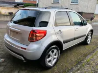 Usata Suzuki SX4 107 CV (78 kW) 2007 Argento SUV