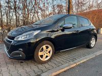 Gebraucht Peugeot 208 Style 83 PS (61 kW) 2018 Schwarz Kleinwagen
