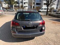 Gebraucht Opel Astra 110 PS (80 kW) 2014 Schwarz Kombi