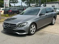 Gebraucht Mercedes E220 Avantgarde 194 PS (142 kW) 2019 Beige Kombi