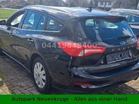 gebraucht Ford Focus Turnier Cool & Connect 1 Hand NAV DAB LED