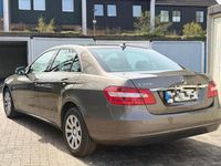 Gebraucht Mercedes E220 170 PS (125 kW) 2012 Silber Limousine