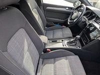 Gebraucht VW Passat Business 190 PS (139 kW) 2022 Weiß Kombi