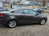 Gebraucht VW Eos 122 PS (89 kW) 2011 Braun Cabrio