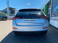 Gebraucht Skoda Scala Tour 110 PS (80 kW) 2022 Silber metallic Kleinwagen