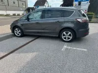 Gebraucht Ford S-MAX Titanium 150 PS (110 kW) 2022 Grau Van / Kleinbus
