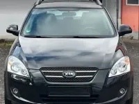 Używany Kia Ceed EX 109 KM (80 kW) 2009 Czarny Hatchback