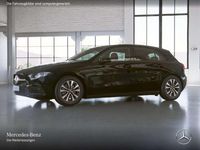 Gebraucht Mercedes A200 150 PS (110 kW) 2022 Schwarz Limousine