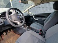 Gebraucht Ford Fiesta 82 PS (60 kW) 2012 Silber Kleinwagen