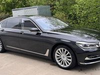 Second-hand BMW 740 320 CP (235 kW) 2018 Negru Berlinǎ