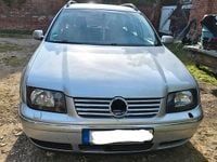 Second-hand VW Bora 101 CP (74 kW) 2004 Argintiu Break