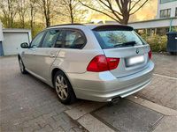 Gebraucht BMW 320 184 PS (135 kW) 2011 Silber Kombi