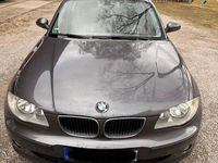Gebraucht BMW 118 122 PS (89 kW) 2005 Grau Kleinwagen
