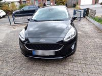 Gebraucht Ford Fiesta Cool & Connect 86 PS (63 kW) 2018 Schwarz Limousine