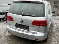 gebraucht VW Touran 2011 manuell 5 Sitzer