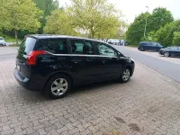 Gebraucht Peugeot 5008 112 PS (82 kW) 2011 Schwarz Van / Kleinbus