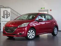 Gebraucht Peugeot 208 Active 68 PS (50 kW) 2015 Lackierung rot rubi/lackierun Kleinwagen