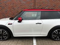 Gebraucht Mini John Cooper Works 231 PS (169 kW) 2023 Weiß Kleinwagen