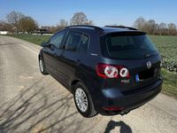 Gebraucht VW Golf VI Team 122 PS (89 kW) 2011 Blau Kleinwagen