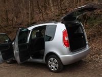 Gebraucht Skoda Roomster Plus Edition 105 PS (77 kW) 2011 Brilliantsilber metallic Van / Kleinbus