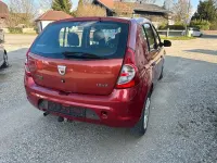 Gebraucht Dacia Sandero 75 PS (55 kW) 2009 Rot Limousine