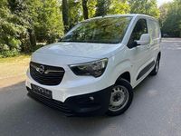 Gebraucht Opel Combo Edition 131 PS (96 kW) 2021 Weiß Van / Kleinbus