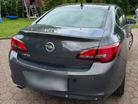 Gebraucht Opel Astra 140 PS (102 kW) 2012 Grau Limousine