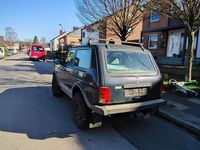 Gebraucht Lada niva 83 PS (61 kW) 2012 Grau SUV