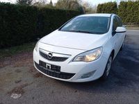 Usata Opel Astra 95 CV (69 kW) 2012 Bianco Station wagon