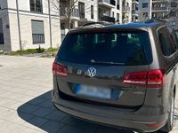 Gebraucht VW Sharan 150 PS (110 kW) 2018 Braun Van / Kleinbus