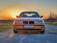 Gebraucht BMW 318 143 PS (105 kW) 2002 Gold Limousine