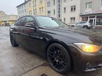 Gebraucht BMW 320 Sport Line 184 PS (135 kW) 2012 Schwarz Limousine