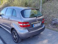 Gebraucht Mercedes B170 116 PS (85 kW) 2009 Grau Van / Kleinbus
