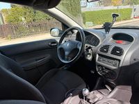 Gebraucht Peugeot 206 75 PS (55 kW) 2008 Schwarz Kleinwagen