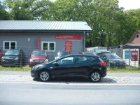 Używany Kia Ceed Spirit 99 KM (72 kW) 2012 Czarny Hatchback
