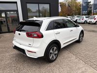 Gebraucht Kia Niro Vision 141 PS (103 kW) 2018 Weiß SUV