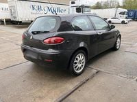 Gebraucht Alfa Romeo 147 120 PS (88 kW) 2003 Schwarz Kleinwagen