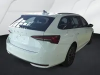 Gebraucht Skoda Octavia Tour 150 PS (110 kW) 2025 Moonweiß perleffekt Kombi