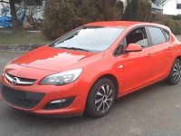 Gebraucht Opel Astra Edition 140 PS (102 kW) 2015 Rot Limousine