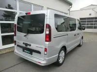 Gebraucht Opel Vivaro 146 PS (107 kW) 2018 Grau Van / Kleinbus