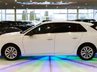 Gebraucht Opel Astra Elegance 131 PS (96 kW) 2023 Weiß Kleinwagen