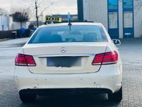 Gebraucht Mercedes E200 136 PS (100 kW) 2015 Beige Limousine