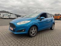 Gebraucht Ford Fiesta Titanium 125 PS (91 kW) 2014 Arubablau metallic Kleinwagen