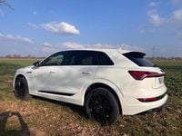 Gebraucht Audi e-tron S-Line 230 kW (313 PS) 2021 Weiß SUV