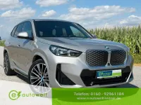 Gebraucht BMW iX1 M Sport 230 kW (313 PS) 2024 Spacesilber metallic SUV