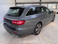 Gebraucht Mercedes E220 Avantgarde 194 PS (142 kW) 2018 Grau Limousine