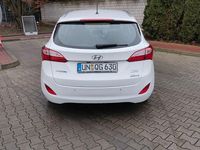 Gebraucht Hyundai i30 Classic 99 PS (72 kW) 2014 Weiß Kombi