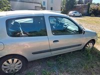 Gebraucht Renault Clio II Dynamique 98 PS (72 kW) 2004 Grau Kleinwagen
